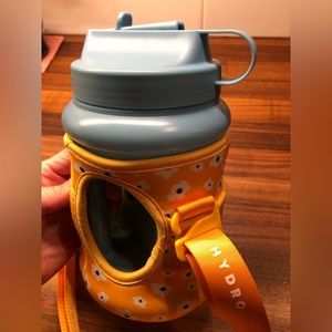 HYDROJUG mini bottle with sleeve, like new (used once)